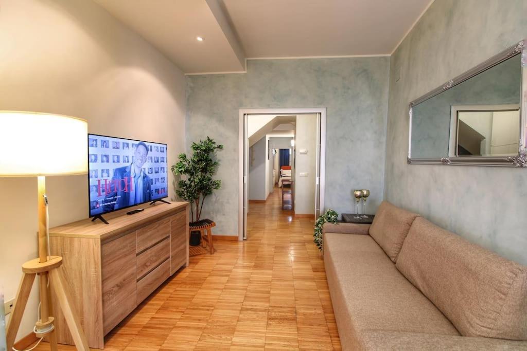 Paglia45 Apartment At Trastevere By Yourhost โรม ภายนอก รูปภาพ
